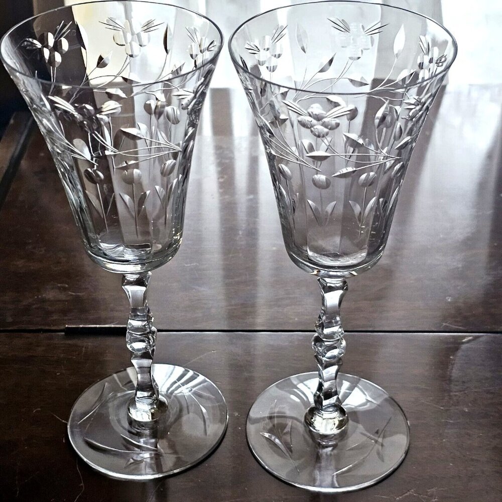2 Seneca Elegant Optic Cut Floral Vines Wine Goblets 8" vintage stem leaves
